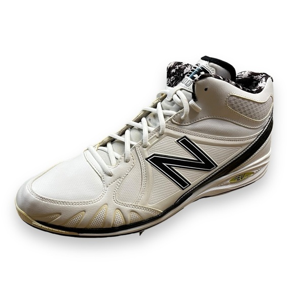 NWOT New Balance Baseball Cleats Hi Top Lace Up White Mens Size 16 - Picture 1 of 10